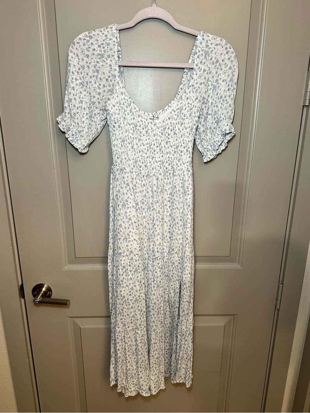 Abercrombie & Fitch Short Sleeve Smocked Midi Dress